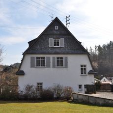 Pfarrhaus, ehemalige Schule
