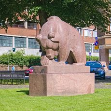 The Bear on the Anthill