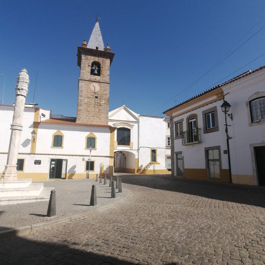 Torre do Relógio, Capela e Arco dos Santos