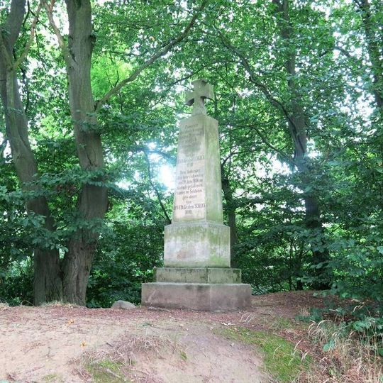 Pomník padlým 29.6.1866 v centru Prachova