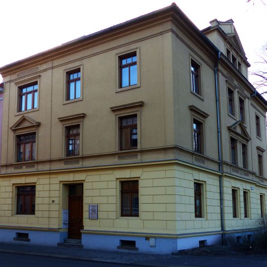Wohnhaus Dr.-Maria-Grollmuß-Straße 17