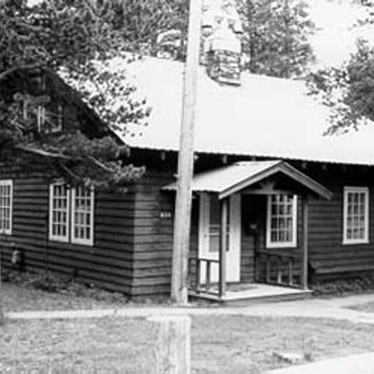 District historique d'East Glacier Ranger Station