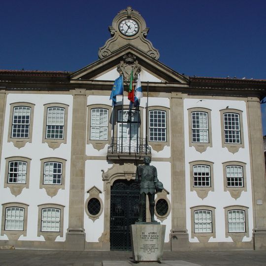 Casa do Morgado de Vilar de Perdizes / Câmara Municipal de Chaves