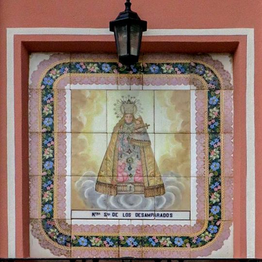 Ceramic panel of Our Lady of the Forsaken at 87 Muntanya street, Algemesí