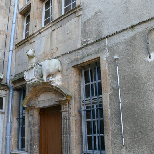 Hôtel, 11 place Diderot