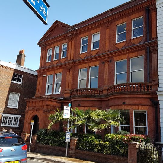 32, Southgate Street