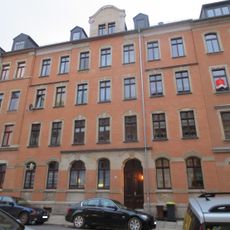 Mietshaus in geschlossener Bebauung Fritz-Matschke-Straße 5