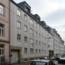 Gemeindebau Würffelgasse 6-8