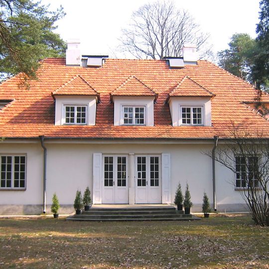 Milusin Manor in Sulejówek