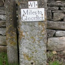 Milestone, Gloucester Road at SO86651018