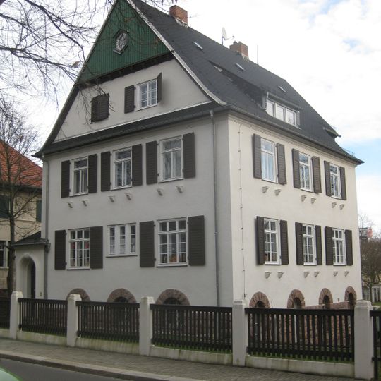 Villa mit Garten und Einfriedung Marschnerstraße 11a