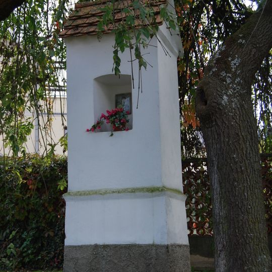 Výklenková kaplička ve Svatém Janu