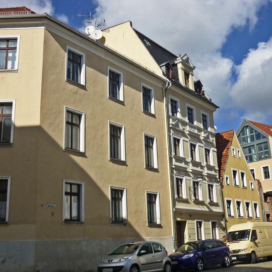 Wohnhaus in geschlossener Bebauung Obersteinweg 1