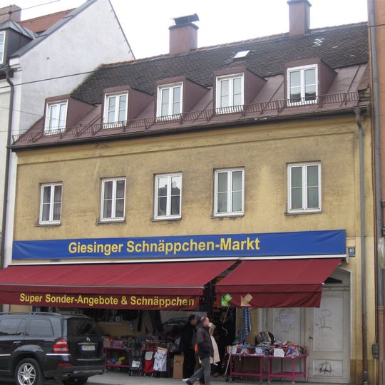 Zweigeschossiges Vorstadthaus