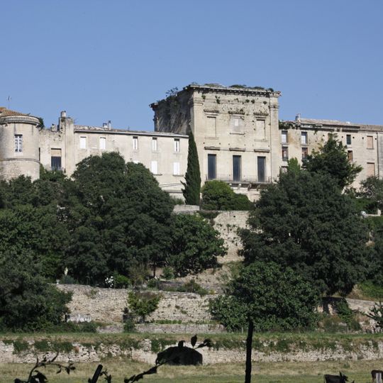Château d'Aubais