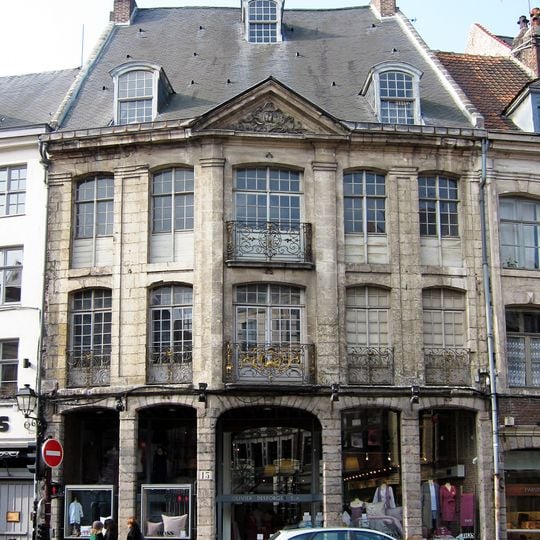 Maison, 15 place du Lion-d'Or