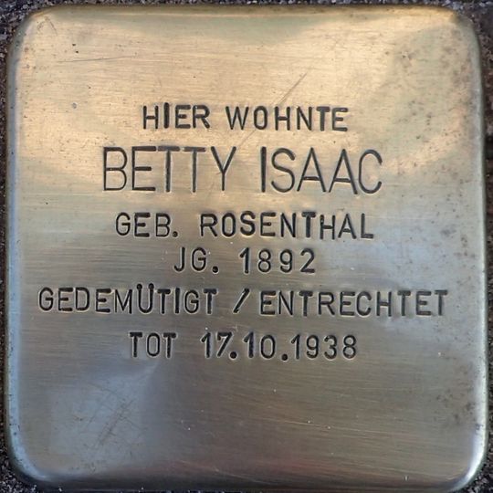 Stolperstein en memoria de Betty Isaac