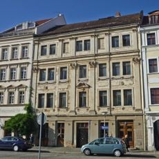 Wohnhaus in geschlossener Bebauung, mit winkligem Hintergebäude Obermarkt 26