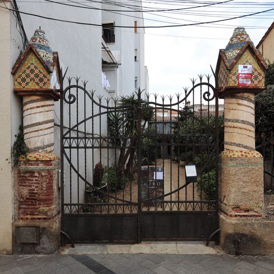 Portal del carrer de Munt