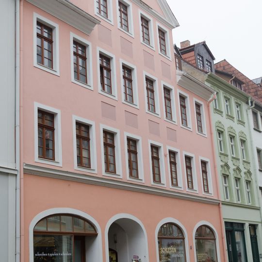 Wohnhaus in geschlossener Bebauung, mit Laden Brüderstraße 14