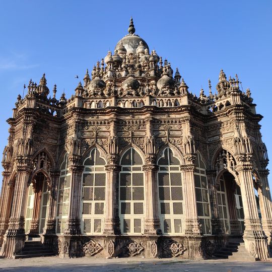 Mahabat Maqbara complex