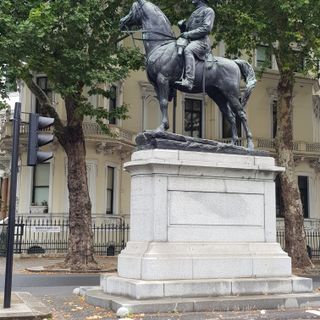 Equestrian statue of Robert Napier, 1st Baron Napier of Magdala