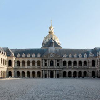 Cour d'honneur de l'hôtel des Invalides