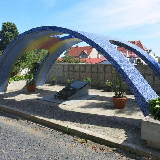 Pomník padlým rudoarmějcům na hřbitově v Litoměřicích