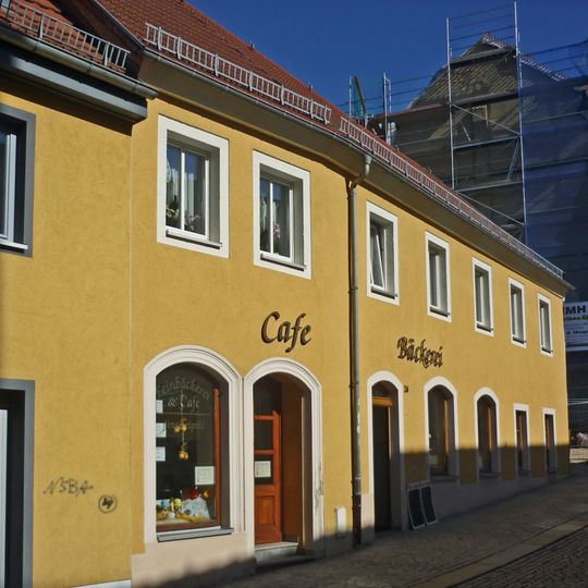 Wohnhaus in geschlossener Bebauung Hauptstraße 26