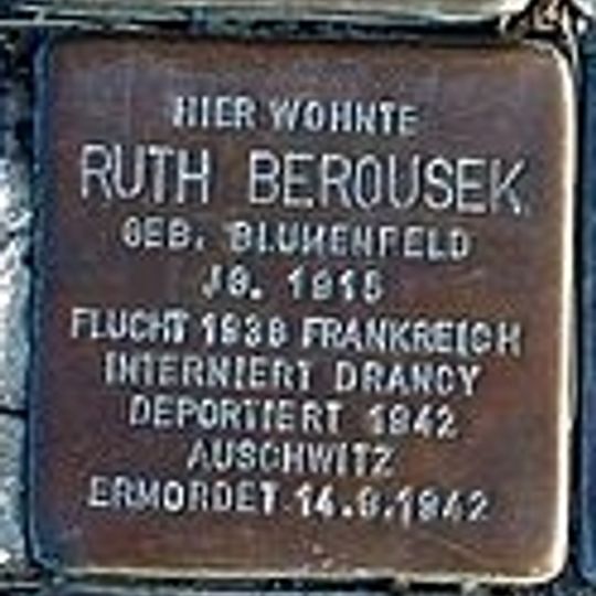 Stolperstein à la mémoire de Ruth Berousek