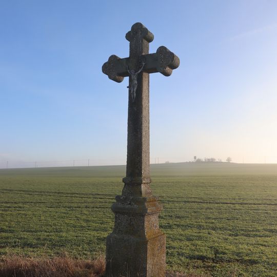 Kříž východně od Pozďátek