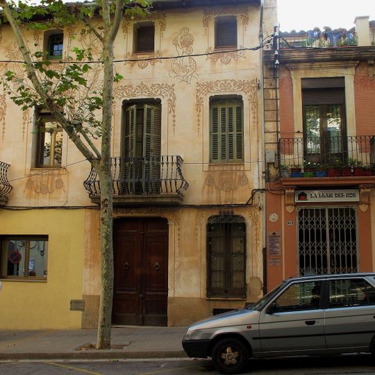 Casa dels Orriols