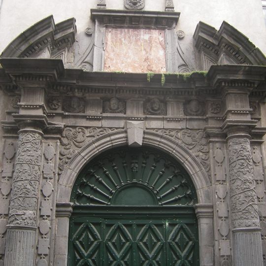 Collège Jeanne de la Treilhe Porte