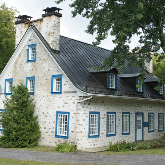 Domaine et manoir de Belle-Rivière