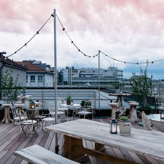 Ruby Rosi Hotel & Bar