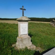 Kříž na cestě mezi Třemi Sekerami a Drmoulem