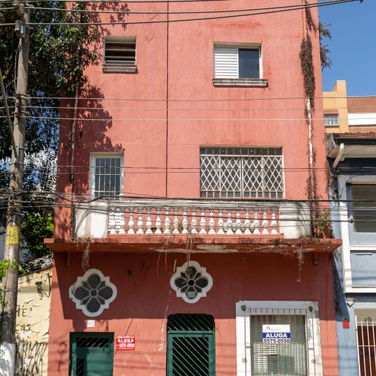 Imóvel à Rua Conceição Veloso, nº 88 ao nº 92