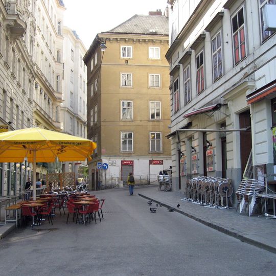 Bermudadreieck, Vienna