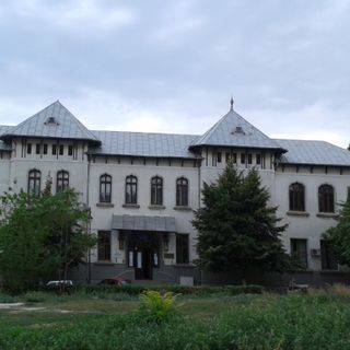 Mihai Eminescu National College