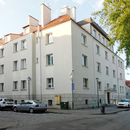 Budynek przy ulicy Pułaskiego 17