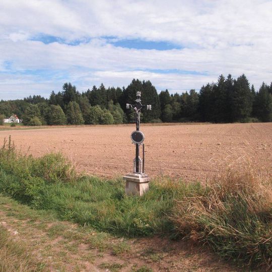 Kříž pod Novým Mnichem ve směru na Hladov