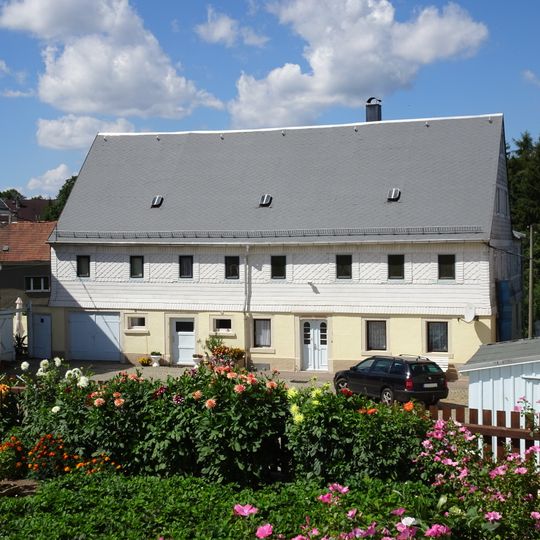 Wohnstallhaus eines Dreiseithofes Mittelbacher Feldstraße 10