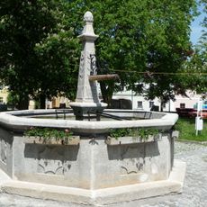 Brunnen