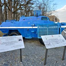 Policijsko oklopno vozilo M83