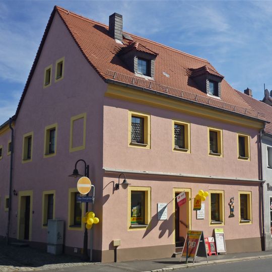 Wohnhaus in halboffener Bebauung Oberstraße 30