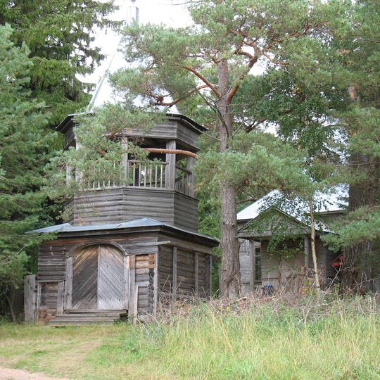 Надвратная колокольня