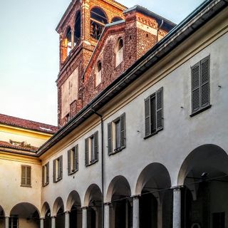 S. Maria del Carmine Cloister