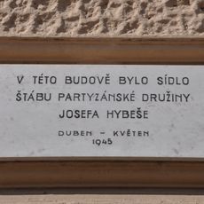 Pamětní deska partyzánské družiny Josefa Hybeše