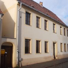 Wohnhaus in halboffener Bebauung Albanusstraße 10