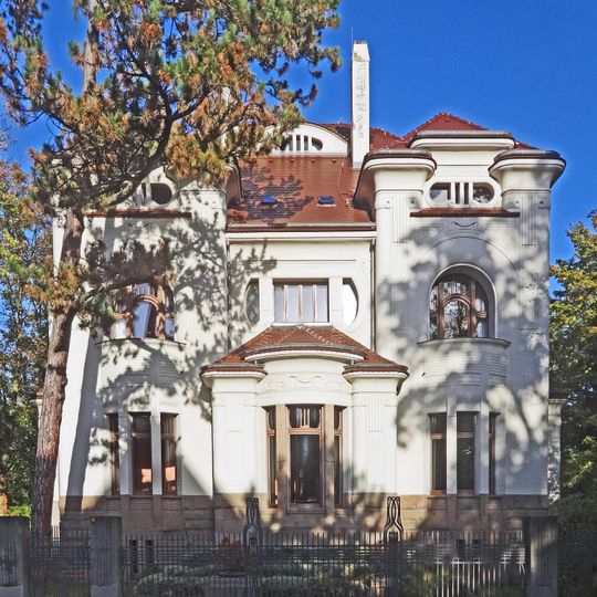 Villa Paul-Michael-Straße 6